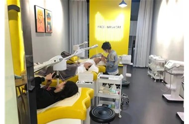 內卷的洗臉吧，爆火的輕美容